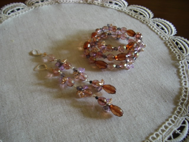 Earrings and bracelet picture no. 3