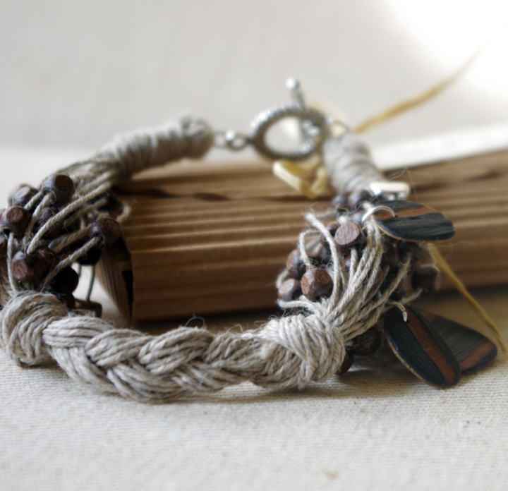 Walk on the seashore - bracelet