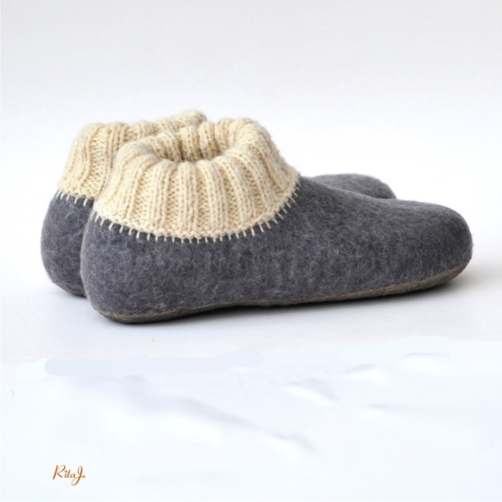 Felt slippers to knit picture no. 2