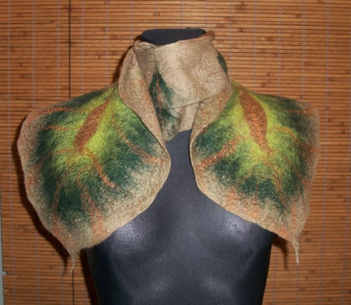 Scarf " Monstera " picture no. 2