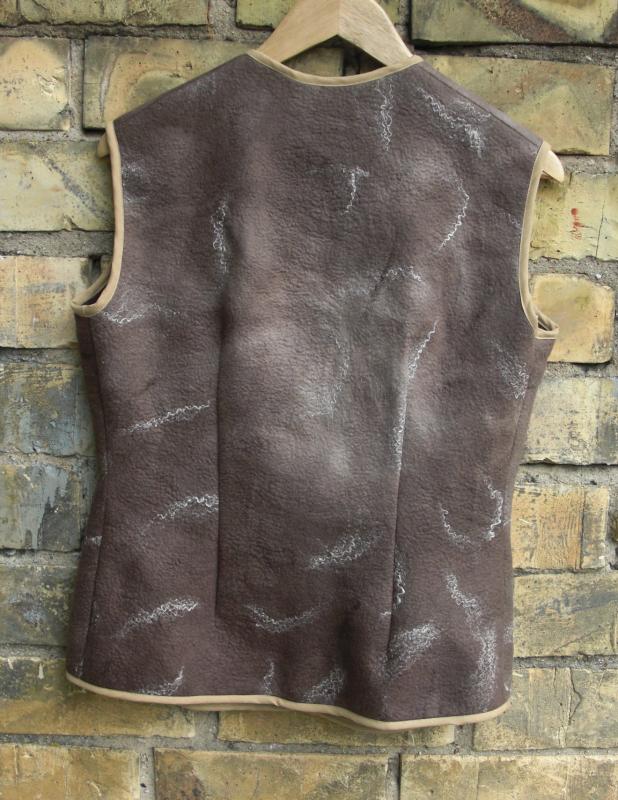 Sew vest in hand felted wool picture no. 3