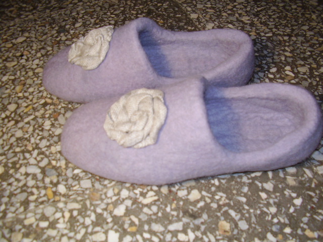 Felt slippers