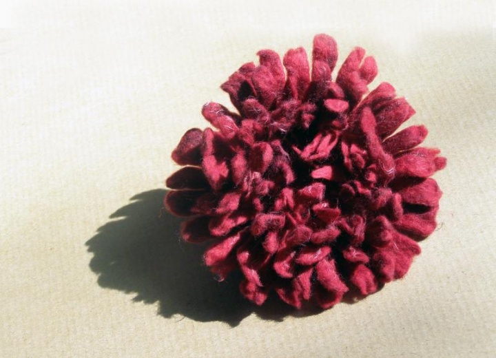 Velta-flower brooch