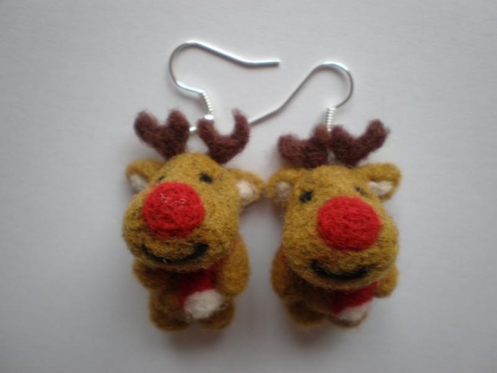 Earrings - fawn