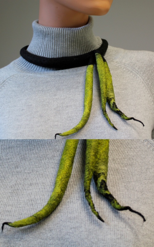 Felt decoration " green chili "