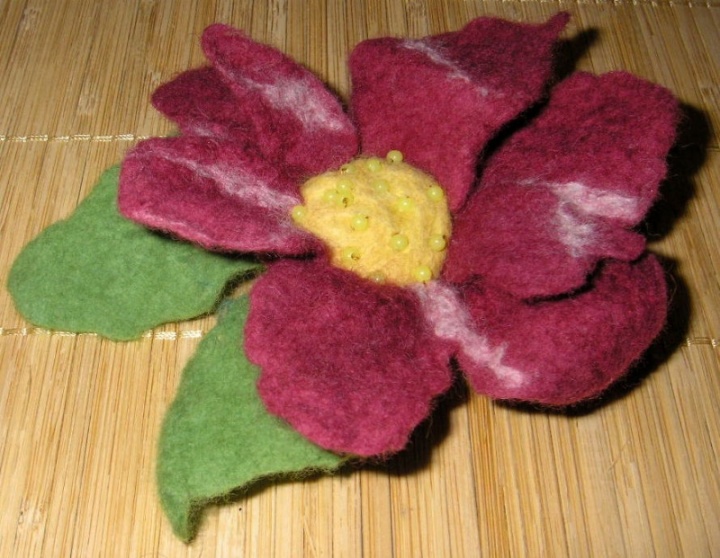 Red flower brooch