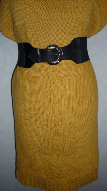 a bright yellow dress without sleeves picture no. 2