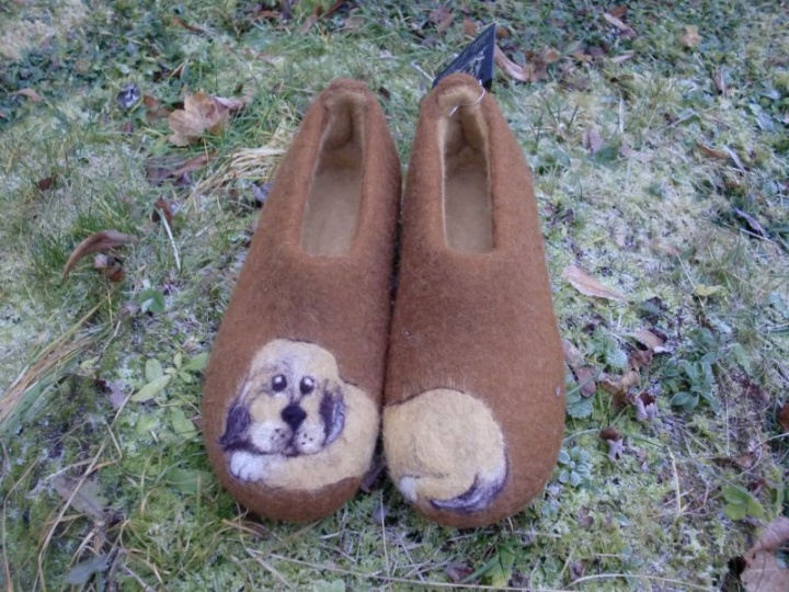 Feminine slippers