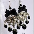 No earrings. 302 - Earrings - beadwork